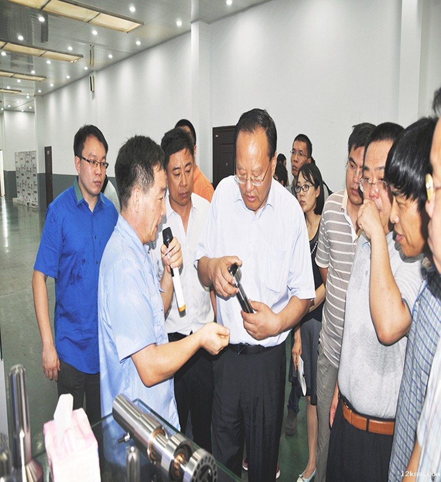 磁悬浮式鼓风机